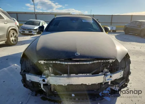 2019 Mercedes-Benz C 300 из США, поврежденный, VIN WDDWJ8DB1KF931324